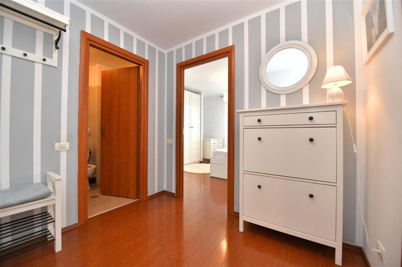 Lux 1 Mai Pod Apartment *